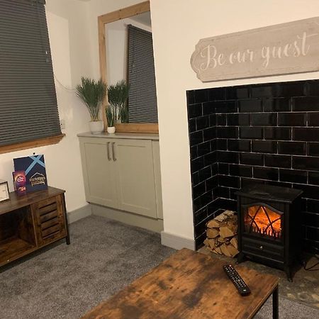 Cosy Cottage In Redcar - Workstays Uk Wilton  Dış mekan fotoğraf