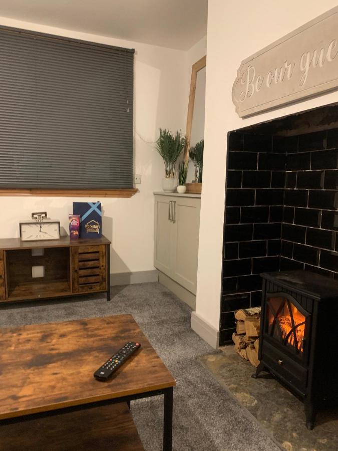 Cosy Cottage In Redcar - Workstays Uk Wilton  Dış mekan fotoğraf