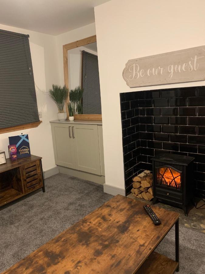 Cosy Cottage In Redcar - Workstays Uk Wilton  Dış mekan fotoğraf